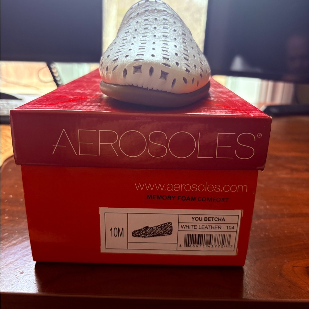 AEROSOLES WOMEN'S YOU BETCHA SLIP-ON LOAFER WHITE LEATHER Sz 10M - Picture 4 of 5